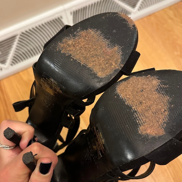 Women’s black tall heels size 9.5 - Picture 8 of 11